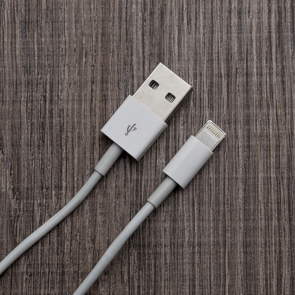 Cabo de Dados Lightning, cor BRANCO